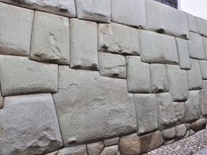 Cusco - Pierre aux 12 angles